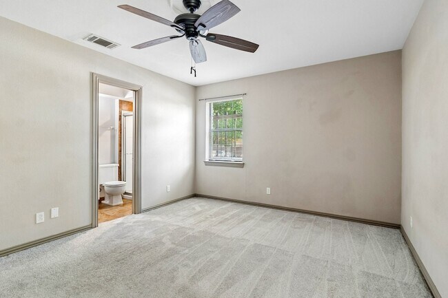 Building Photo - 13205 Kit Ln