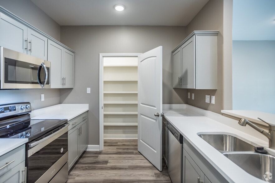 Goodman Manor Apartments 9455 Goodman Rd Olive Branch MS 38654