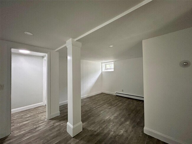 Building Photo - 339 Midland Ave