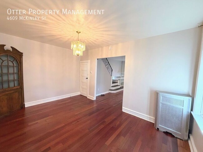 Building Photo - 4609 McKinley St