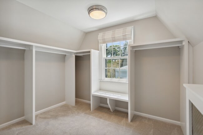 Building Photo - 106 Patterson Ave
