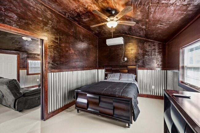 Building Photo - 2823 Avenue Q