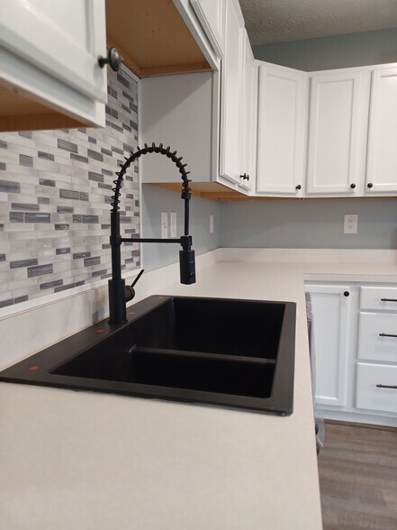 Building Photo - 10602 Boxmeer Ct