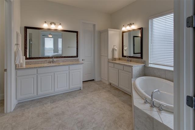 Building Photo - 4031 Yellow Jasmine Ln