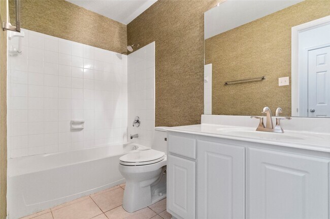 Building Photo - 3135 Stratford Bend Dr