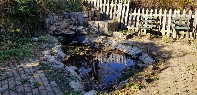 Building Photo - 7408 Dudley Ave