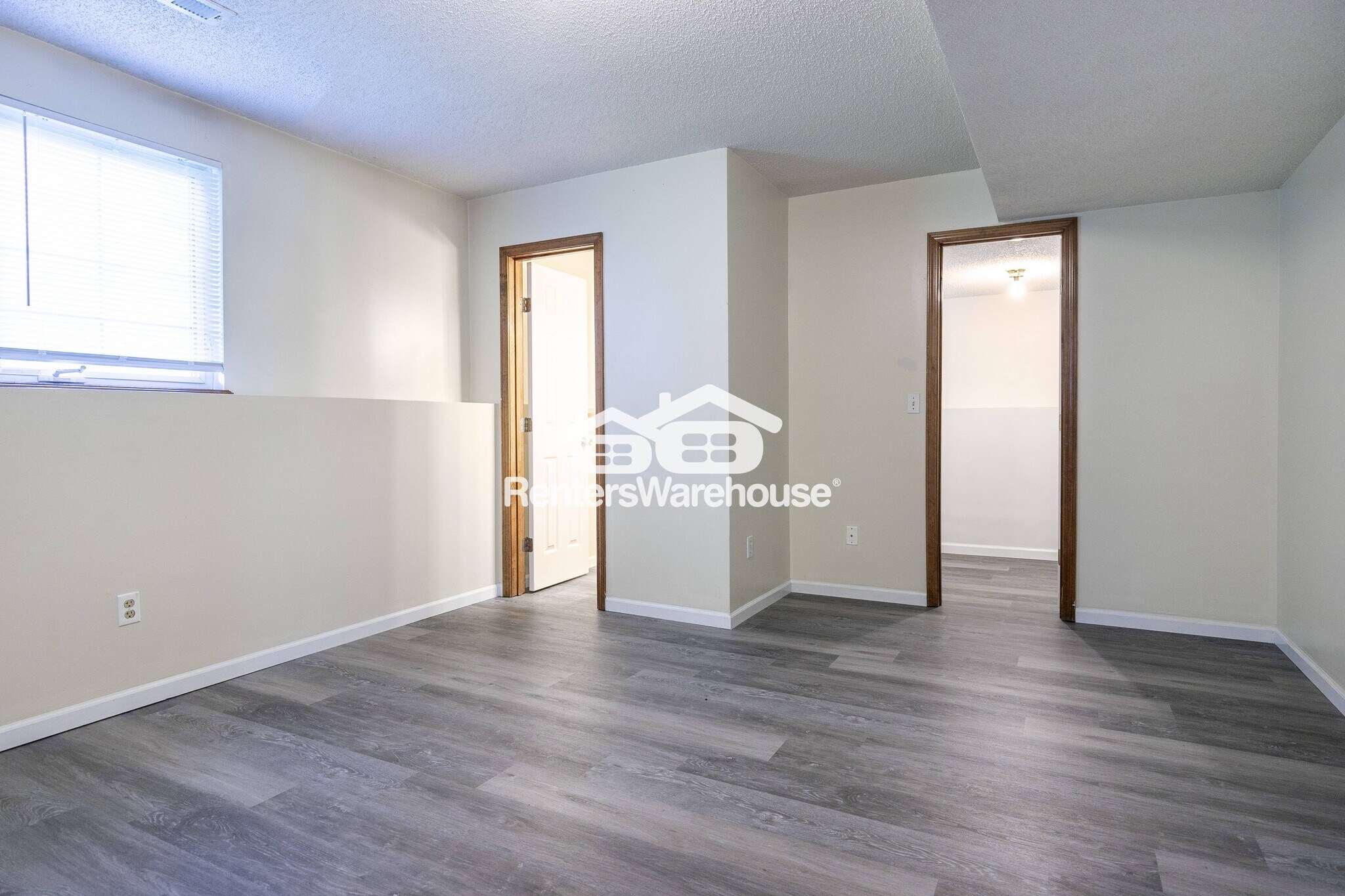 Building Photo - 1500 Galway Ct