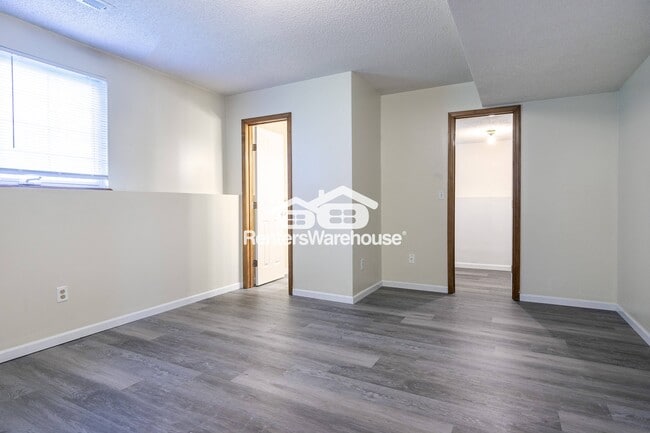 Building Photo - 1500 Galway Ct