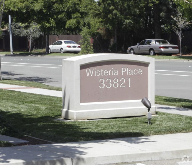 Building Photo - Wisteria Place