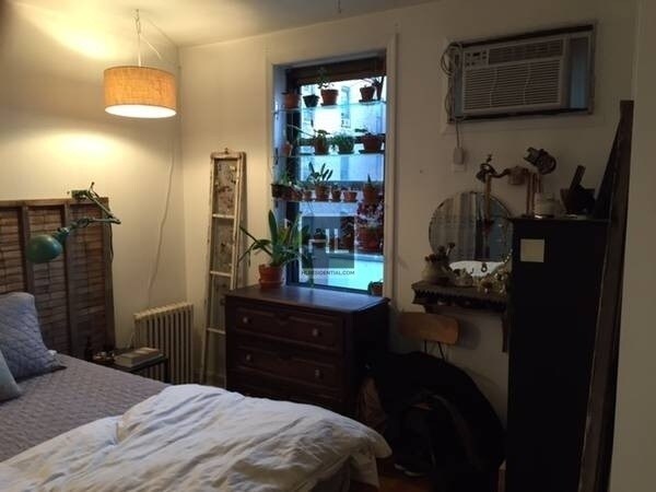 Building Photo - WEST 82 STREET