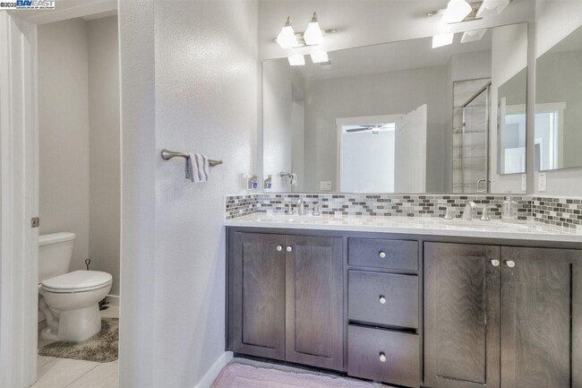 Building Photo - 36151 Windwood Ln