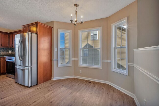 Building Photo - Perfect Family Layout with Office & Large Fenced Backyard | $500 Move-In Incentive for 4/1/26 Mov...