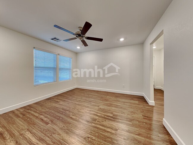 Building Photo - 8110 Inhibition Ct