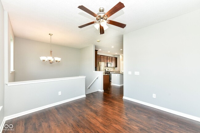 Building Photo - 9050 Mercer Dr