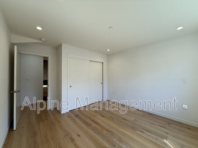 Building Photo - 1163 W Iowa Ave