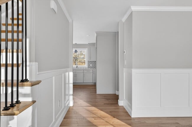 Building Photo - 3 Earle St