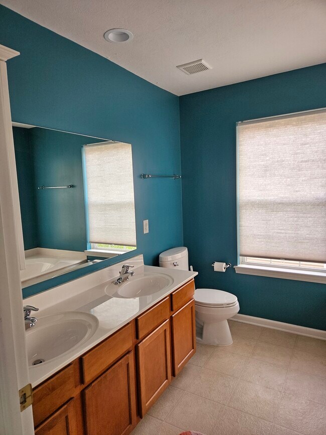 Building Photo - 3403 Decker Ridge Dr