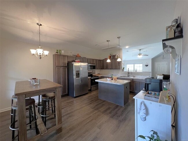 Building Photo - 467 Buena Vista Wy