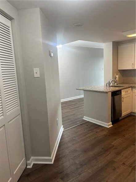 Building Photo - 199 14th St NE