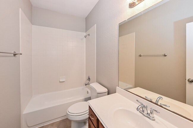 Building Photo - 14302 Merganser Dr