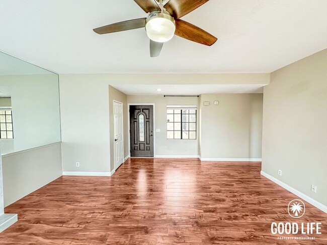 Building Photo - 5691 E Stetson Ct