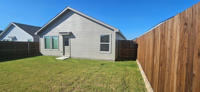 Building Photo - 1612 Cattle Dr Ln
