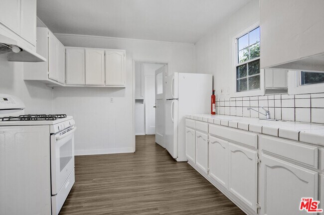 Building Photo - 6087 Horner St