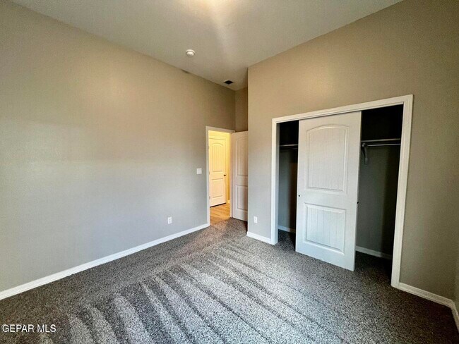 Building Photo - 11365 Hidalgo Dr