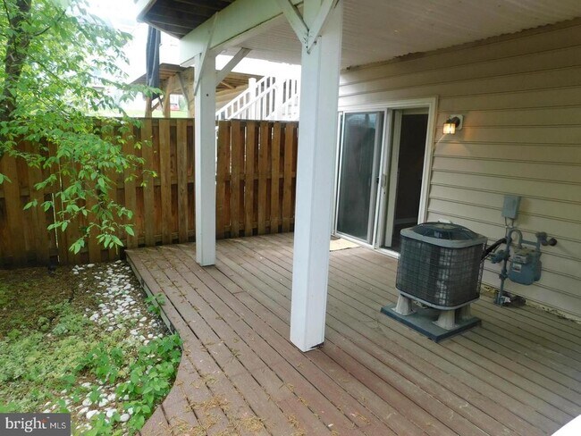 Building Photo - 12705 Bedford Glen Way