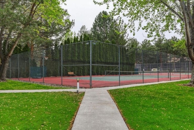 Building Photo - 1 Bedroom Condo for Rent South Reno (Donner Creek Village)