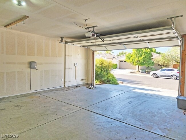 Building Photo - 5434 Cansano St