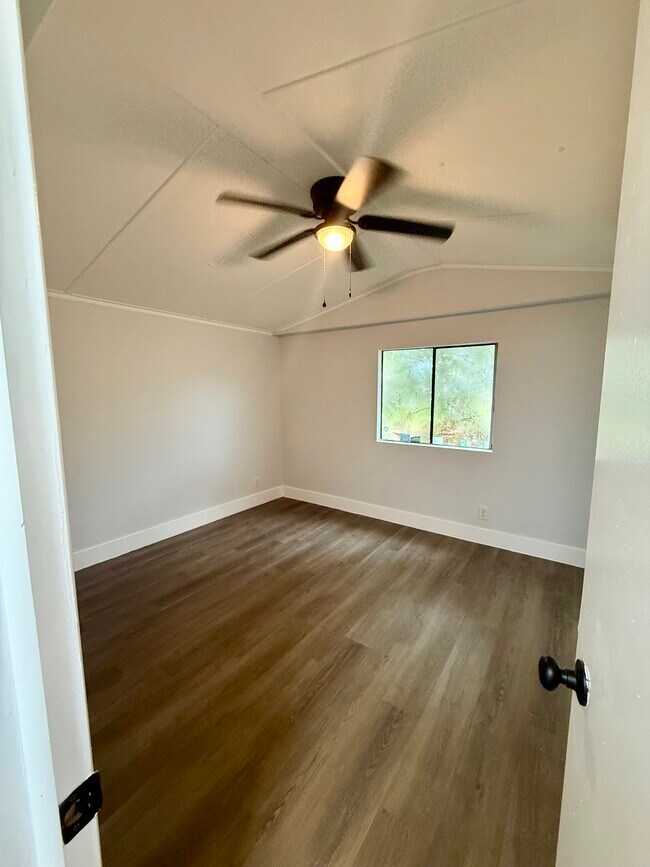 Building Photo - 516 De Resine Carre St