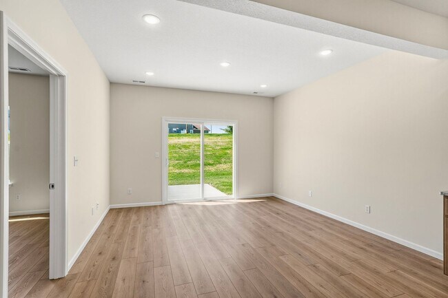 Building Photo - 5109-5111 Silver Mill Dr.