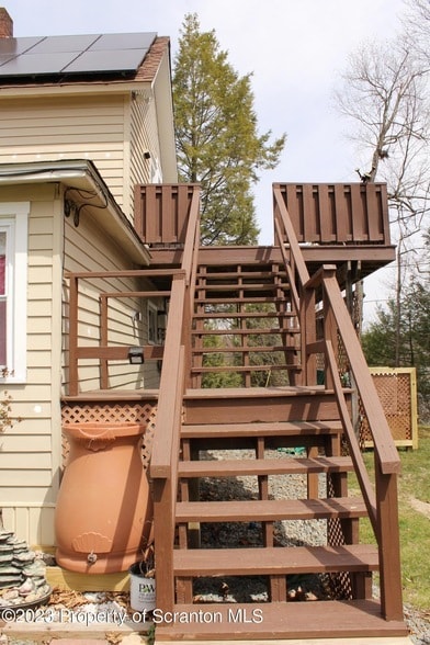 Building Photo - 63 Shore Dr