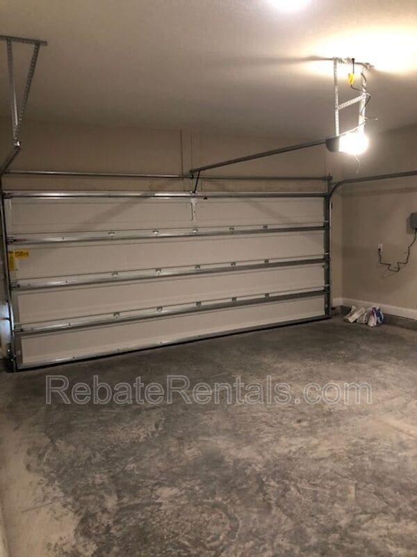 Building Photo - 308 Sweet Oak Wy