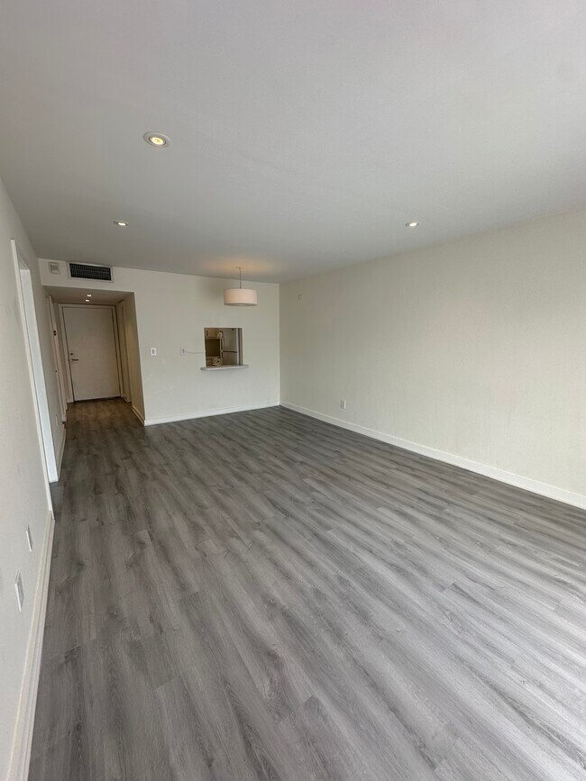 Building Photo - 7505 SW 82nd St