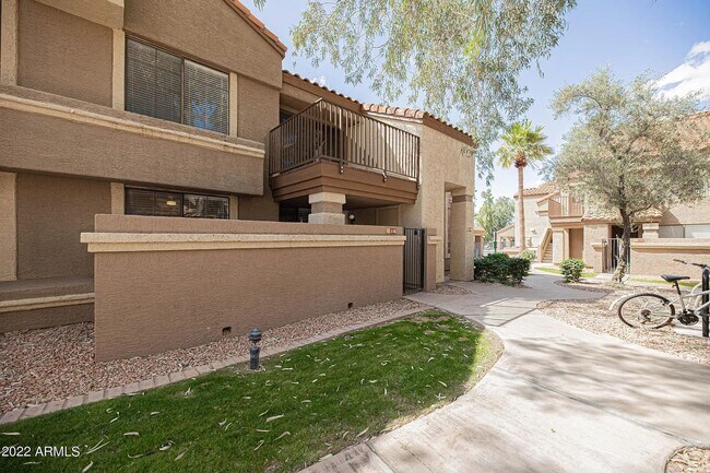 Building Photo - COOMING SOON - AUGUST 2026! Beautiful 2-bedroom, 2-bathroom apartment