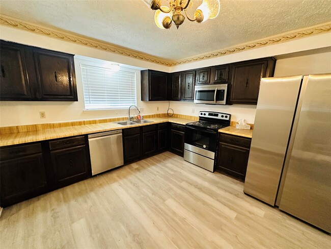Building Photo - 17618 Heritage Bay Dr