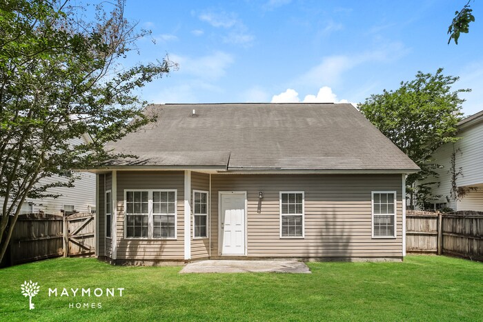 Building Photo - 1305 Pinethicket Dr