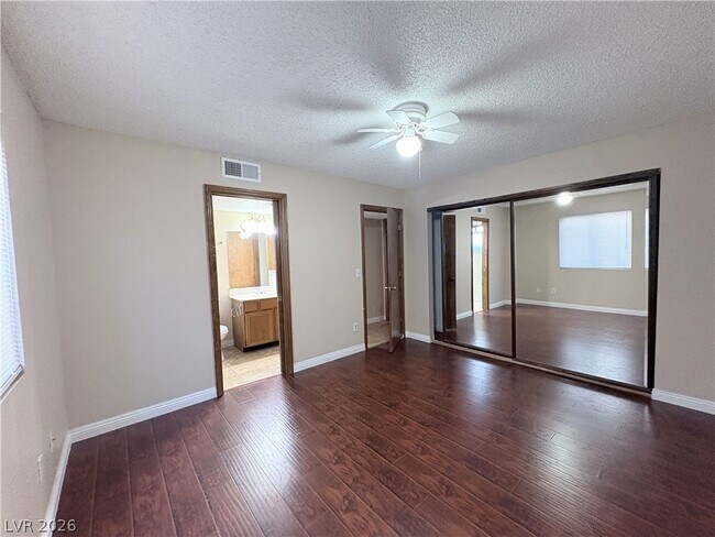 Building Photo - 2670 Sumac Ln