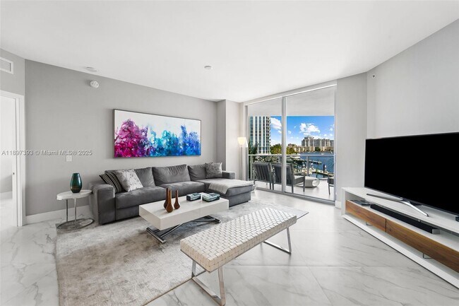 Building Photo - 17111 Biscayne Blvd