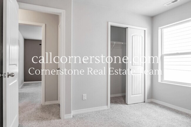 Building Photo - 10738 Traders Pkwy