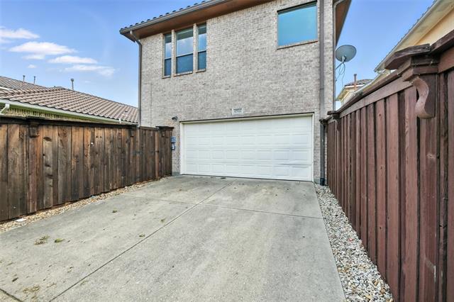 Building Photo - 6748 San Fernando