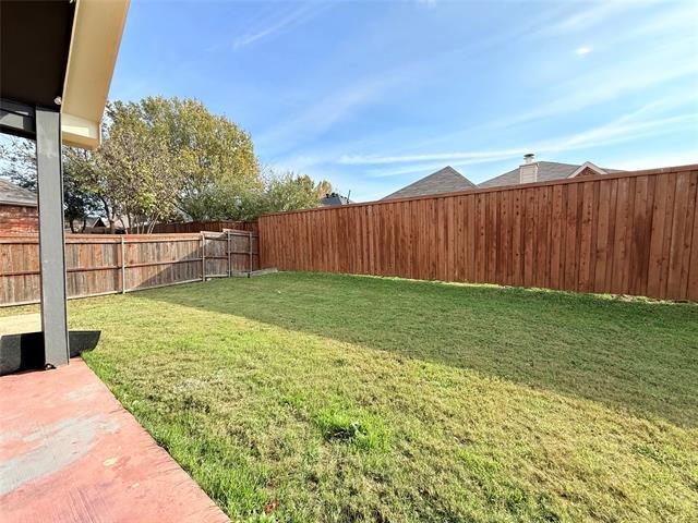 Building Photo - 1004 Broken Spoke Dr