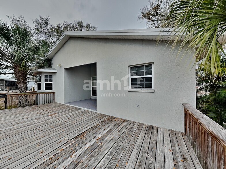 Building Photo - 6109 Cacao Dr