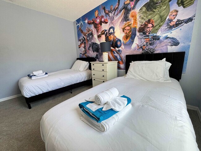 Building Photo - 4735 Vero Beach Pl