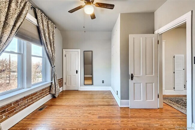 Building Photo - 4188 Winona Ct