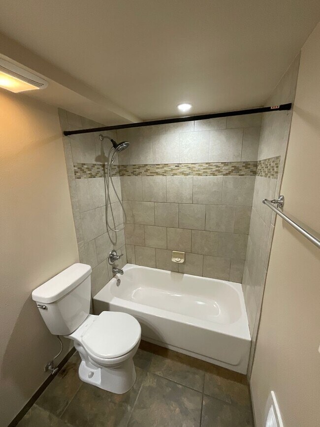 Building Photo - 5 Bedroom Home, 4.61 Acres, Available Near W Woodmen Rd & Westwood Rd!