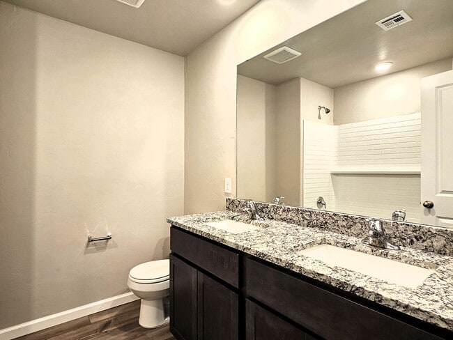 Building Photo - 1616 Amaranth Ln