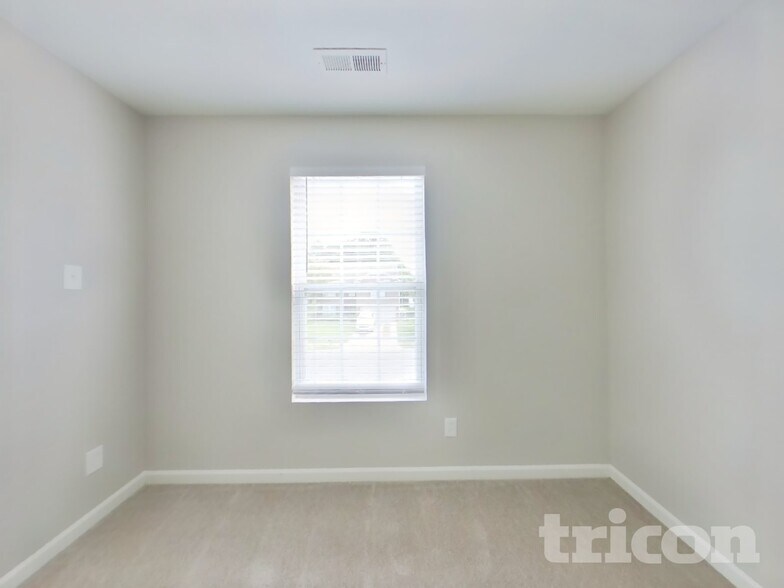 Building Photo - 12724 Frank Wiley Ln